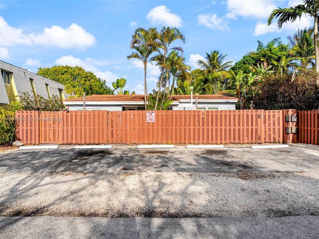 1432 NE 5th Ave, Fort Lauderdale, FL 33304