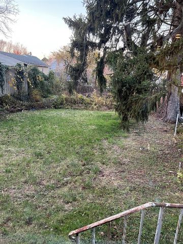 254 E 30TH Street, Erie, PA 16504