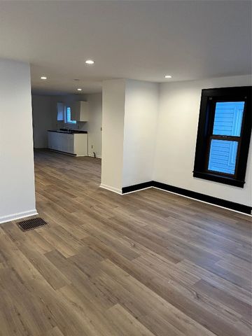 254 E 30TH Street, Erie, PA 16504