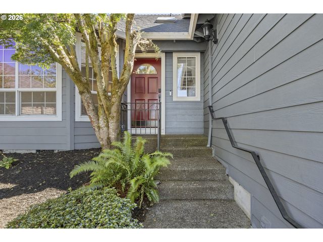 9260 Sw SKOKOMISH Ln, Tualatin, OR 97062