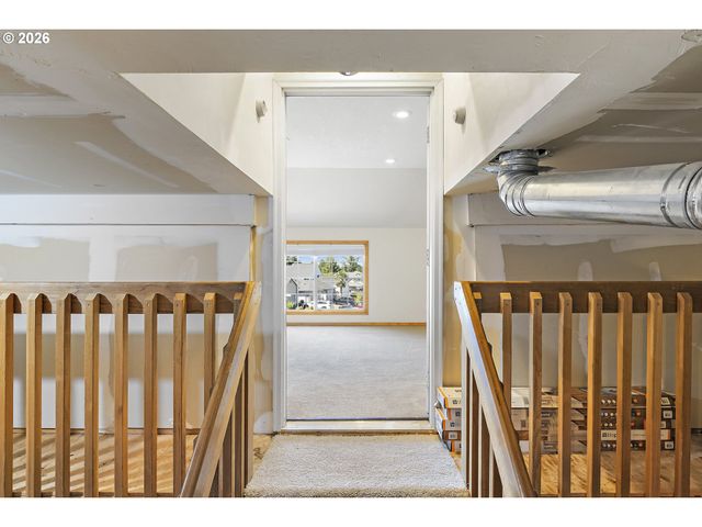 9260 Sw SKOKOMISH Ln, Tualatin, OR 97062