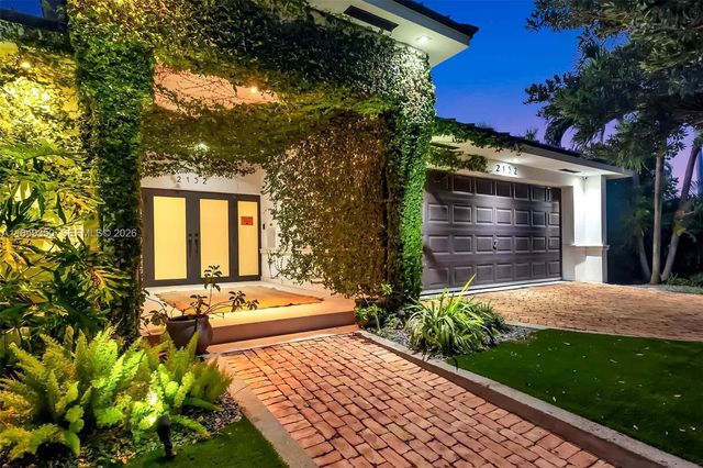 2152 Prairie Avenue, Miami Beach, FL 33139