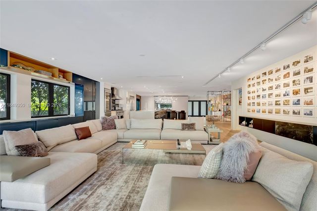 2152 Prairie Avenue, Miami Beach, FL 33139
