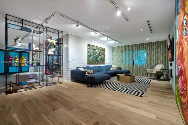 2152 Prairie Avenue, Miami Beach, FL 33139