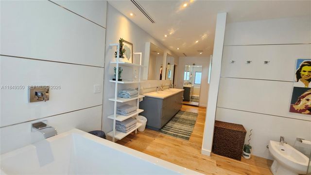 2152 Prairie Avenue, Miami Beach, FL 33139