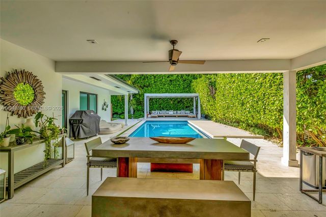 2152 Prairie Avenue, Miami Beach, FL 33139