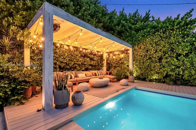 2152 Prairie Avenue, Miami Beach, FL 33139