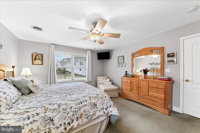 1011 PERCY LN, Lebanon, PA 17042