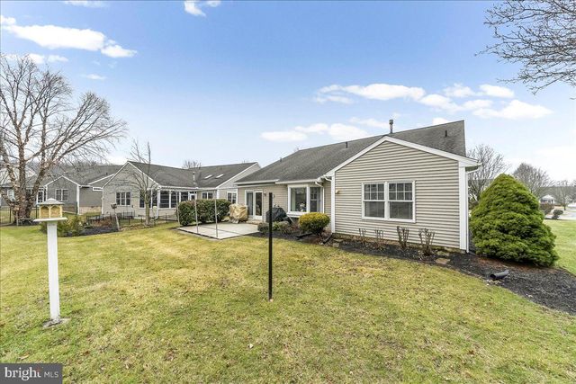 1011 PERCY LN, Lebanon, PA 17042