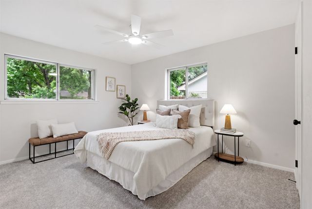 2112 Stonegate Drive N, Bedford, TX 76021