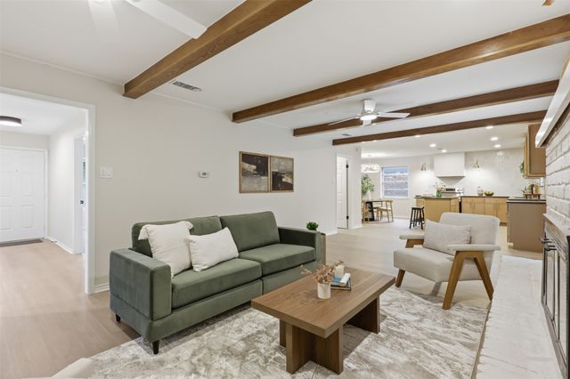 2112 Stonegate Drive N, Bedford, TX 76021