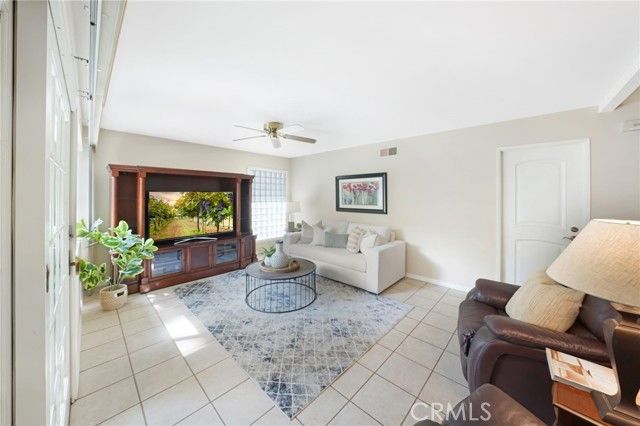 16672 Bolero Ln, Huntington Beach, CA 92649