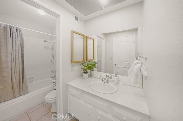 16672 Bolero Ln, Huntington Beach, CA 92649