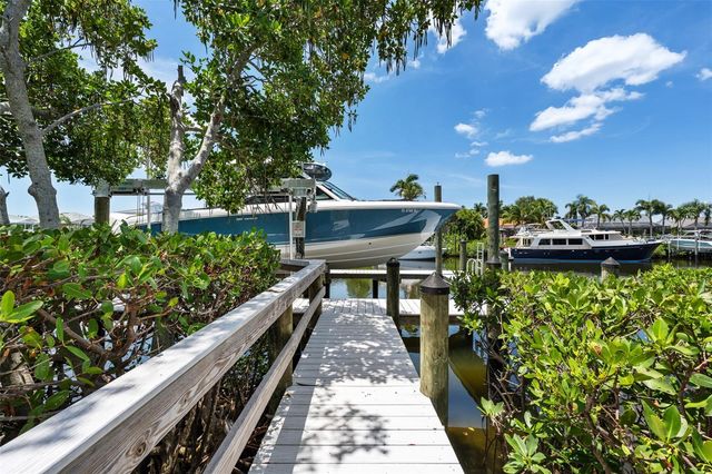 949 ALLEGRO LANE, Apollo Beach, FL 33572