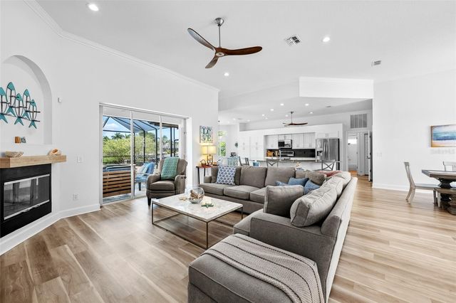 949 ALLEGRO LANE, Apollo Beach, FL 33572