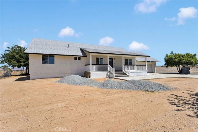 8038 Begonia Road, Phelan, CA 92371