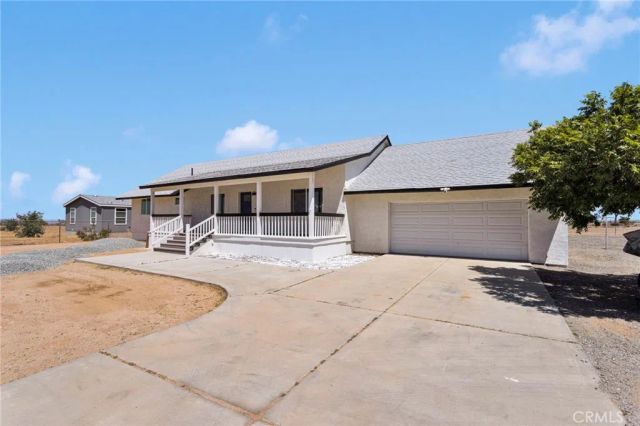 8038 Begonia Road, Phelan, CA 92371