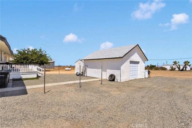 8038 Begonia Road, Phelan, CA 92371