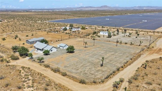 8038 Begonia Road, Phelan, CA 92371