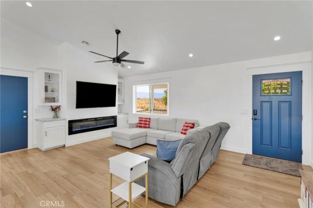 8038 Begonia Road, Phelan, CA 92371