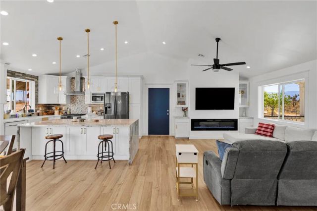 8038 Begonia Road, Phelan, CA 92371