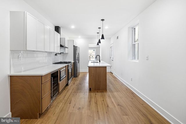 5817 WALNUT ST, Philadelphia, PA 19139