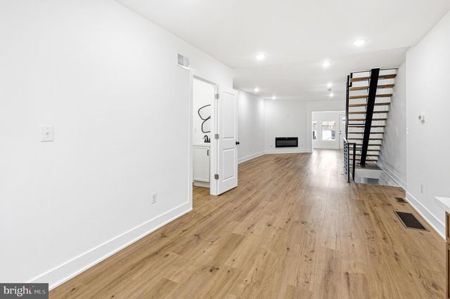 5817 WALNUT ST, Philadelphia, PA 19139