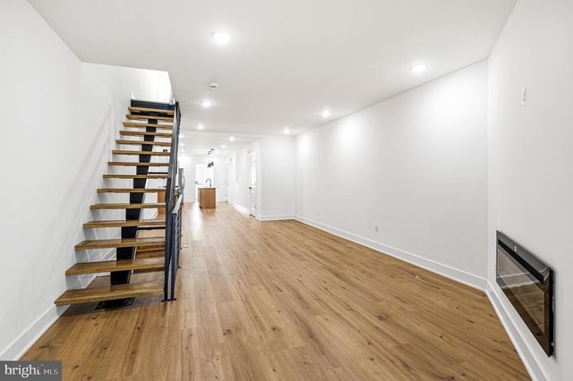 5817 WALNUT ST, Philadelphia, PA 19139