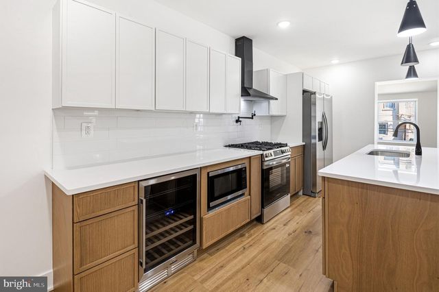 5817 WALNUT ST, Philadelphia, PA 19139