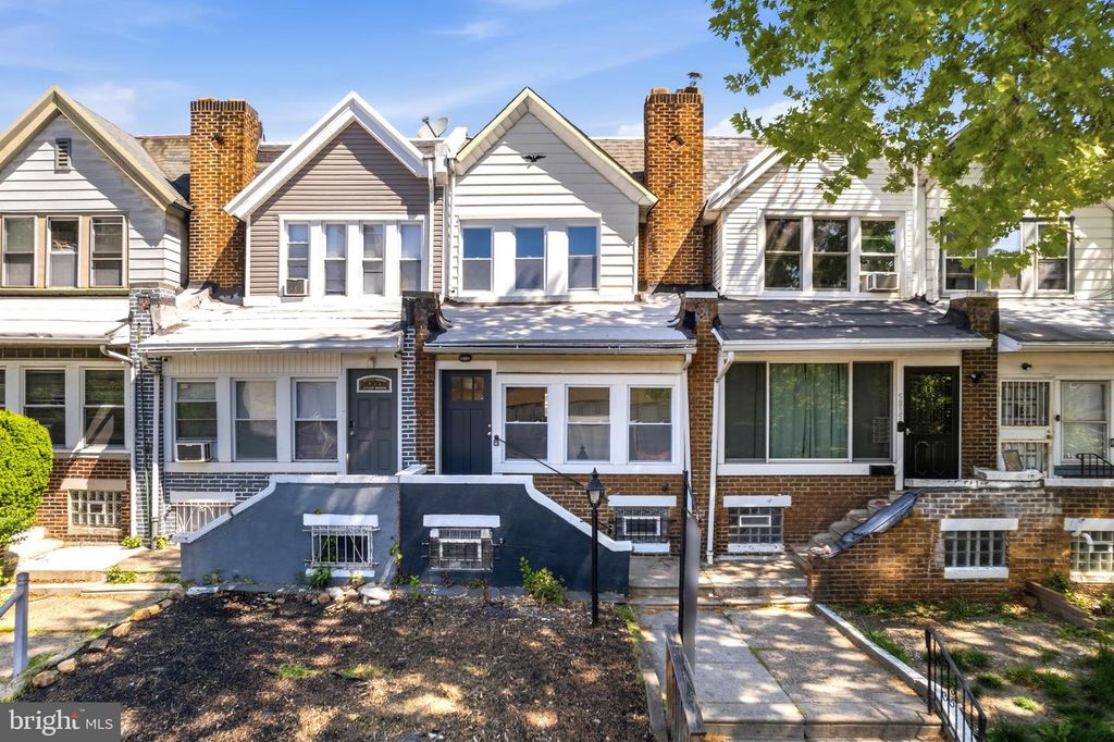 5817 WALNUT ST, Philadelphia, PA 19139