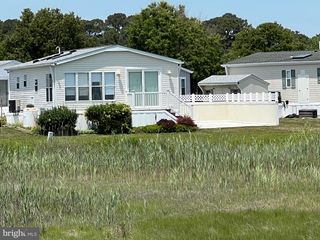 8841 BAY RIDGE DR, Berlin, MD 21811