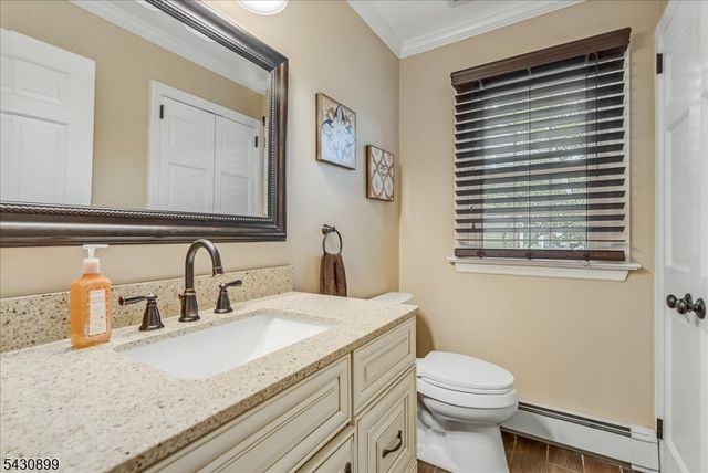 7 Heritage Dr, Sparta Twp., NJ 07871