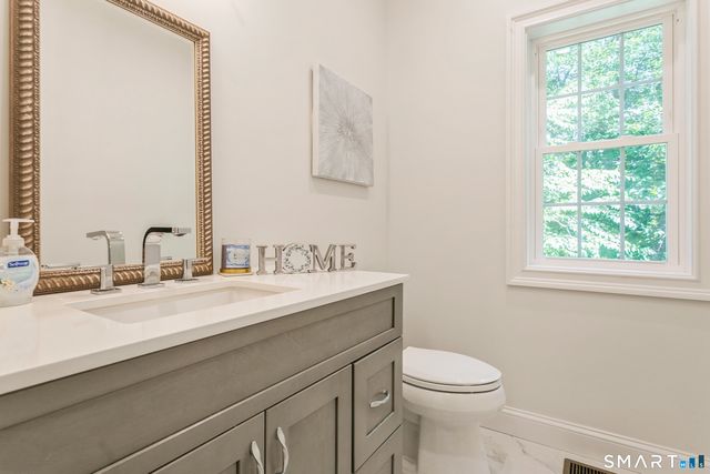 4 Darcangelo Drive, Brookfield, CT 06804