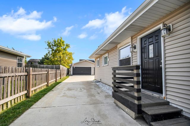 217 Sherman Avenue, Montgomery, IL 60538