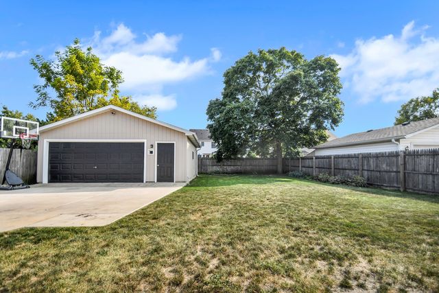 217 Sherman Avenue, Montgomery, IL 60538