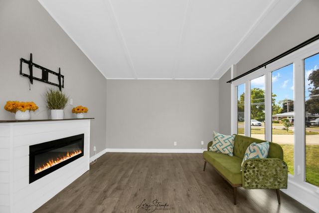 217 Sherman Avenue, Montgomery, IL 60538