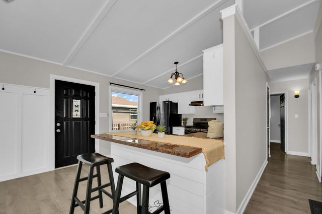 217 Sherman Avenue, Montgomery, IL 60538