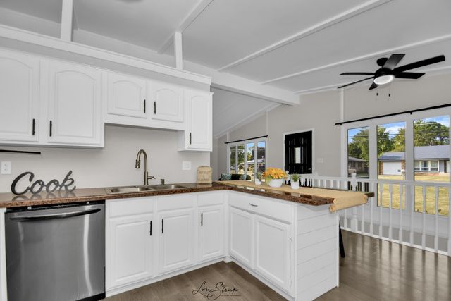 217 Sherman Avenue, Montgomery, IL 60538