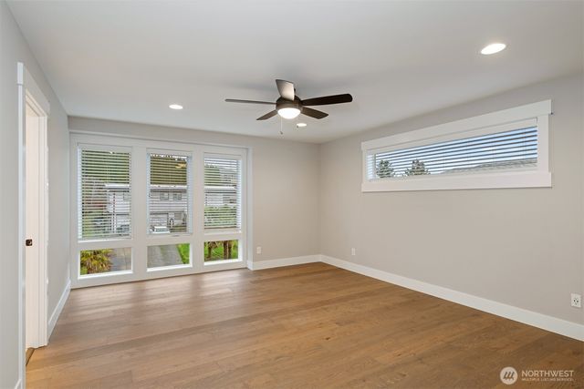 7574 S 130th Place, Seattle, WA 98178