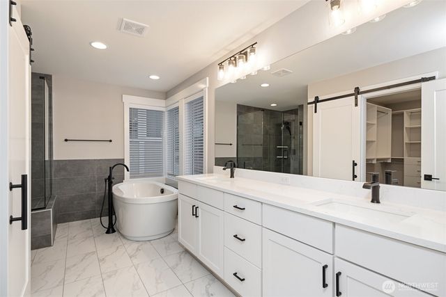 7574 S 130th Place, Seattle, WA 98178