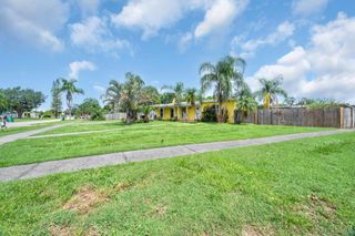 105 SE Castana Court, Port St Lucie, FL 34983