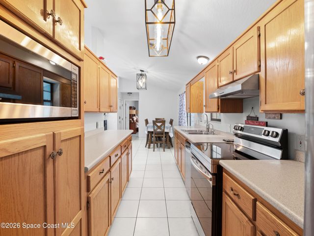 1950 Grant Road, Grant-valkaria, FL 32949