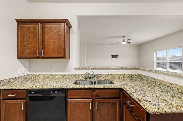 1603 Park Trails Boulevard, Princeton, TX 75407