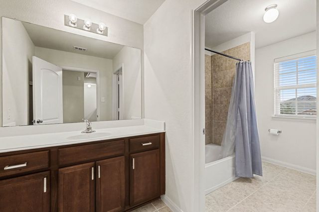 1603 Park Trails Boulevard, Princeton, TX 75407