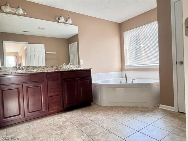 10422 Florida Street, Aurora, OH 44202