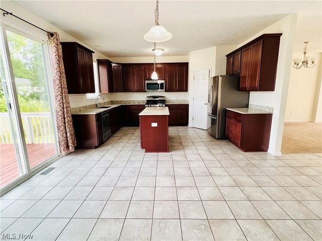 10422 Florida Street, Aurora, OH 44202