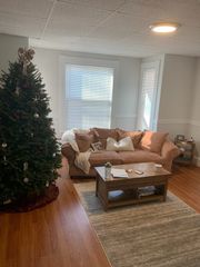 27 Salem St 1C, Woburn, MA 01801