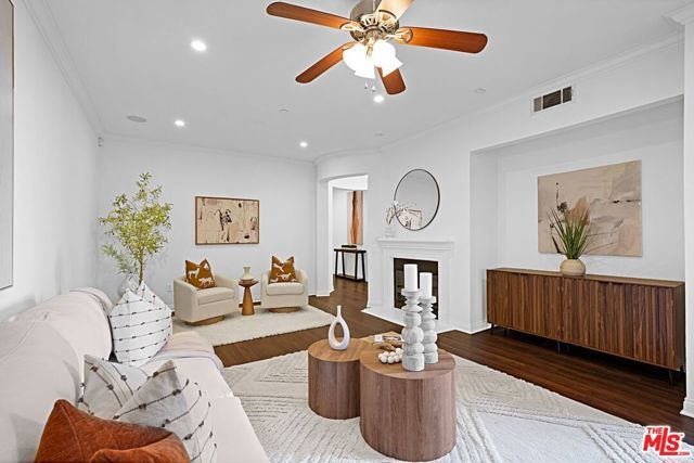 5625 Crescent Parkway 108, Los Angeles, CA 90094