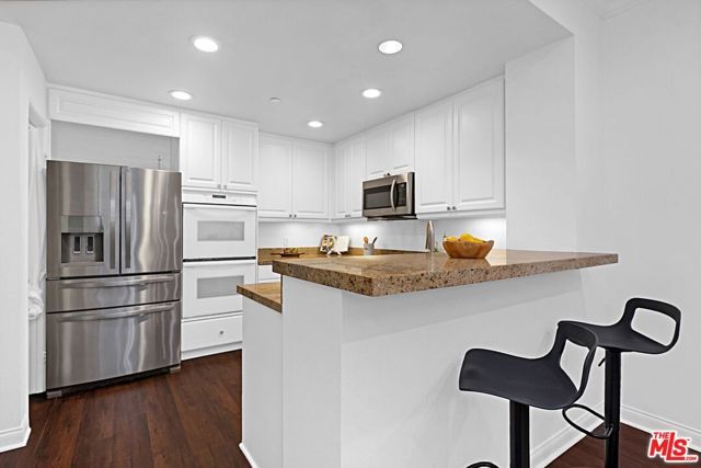 5625 Crescent Parkway 108, Los Angeles, CA 90094