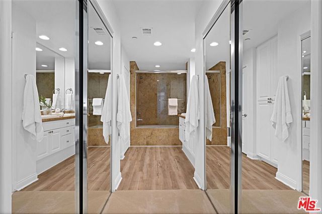 5625 Crescent Parkway 108, Los Angeles, CA 90094